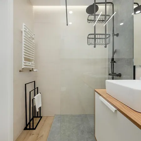 Piekny Wichrowa - 2 Sypialnie Free Garage By Renters Vratislav