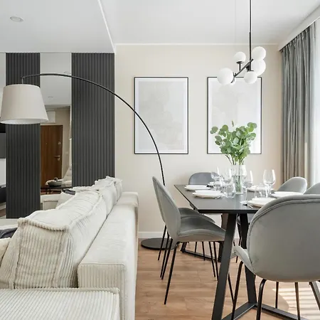 Piekny Wichrowa - 2 Sypialnie Free Garage By Renters 아파트